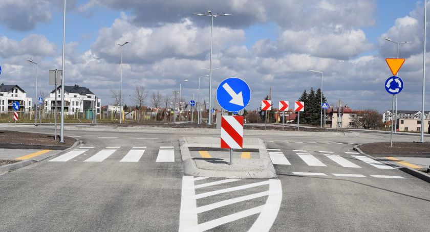 Rondo przy ul. Szymborskiej za chwilę przejezdne