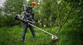 Jak wybrać podkaszarkę do różnych terenów?