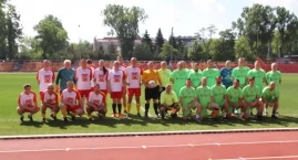 Samorządowcy lepsi od Mieszkańców na murawie