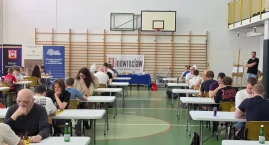 Szachiści walczyli także z upałem