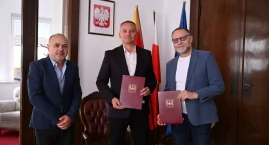 Umowa na modernizację niecek tężni solankowej podpis&hellip;