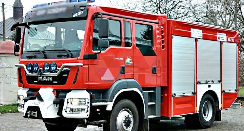Kolejne samochody dla OSP - po Jońcu, radość w Dziektarzewie, Kroczewie i Starym Radzikowie