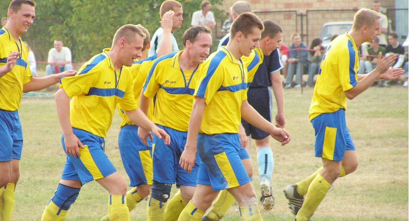 RetroPiłka - wrzesień 2005 - Orlęta Baboszewo