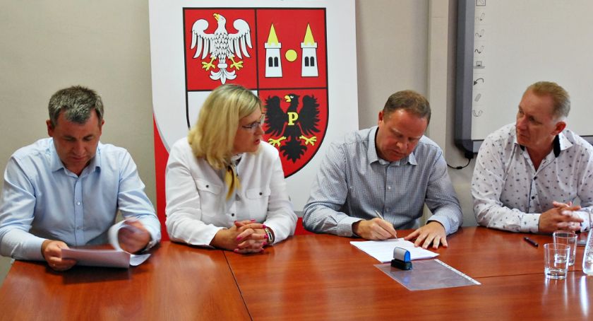 Umowa na drogę Raszewo - Radzikowo podpisana