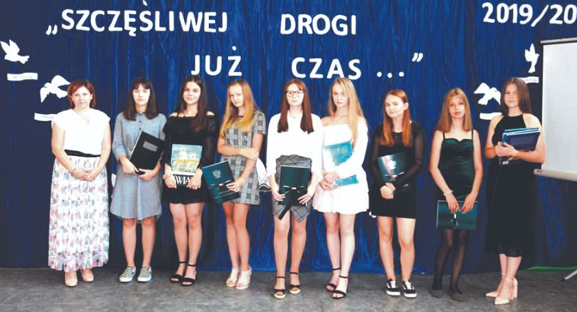 Wyniki szkół z egzaminu ósmoklasistów - z matematyki najlepiej SP Kamienica!