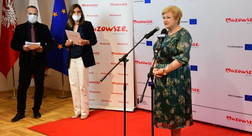 KOLEJNYCH 105 MLN ZŁ NA WALKĘ Z COVID-19 OD SAMORZĄDU MAZOWSZA