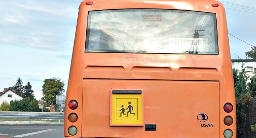 Co dalej z powiatowym transportem publicznym - czy wszyscy dojadą do szkół?
