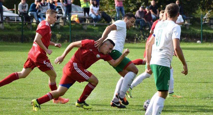 Sona zadziwia i wygrywa, PAF i Błękitni bez punktów na wyjazdach