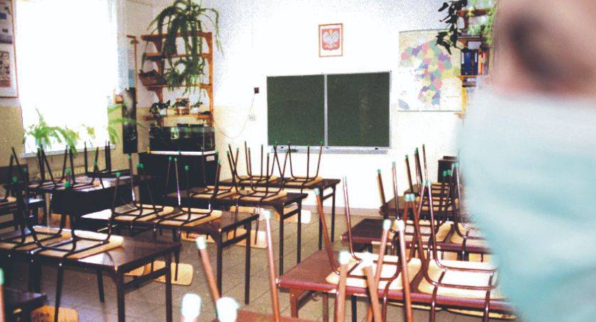 ZS nr 2 w Płońsku do końca października tylko zdalnie!