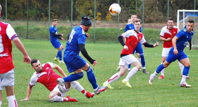 Derby Korona - Orlęta na remis, Wkra nie dała rady liderowi