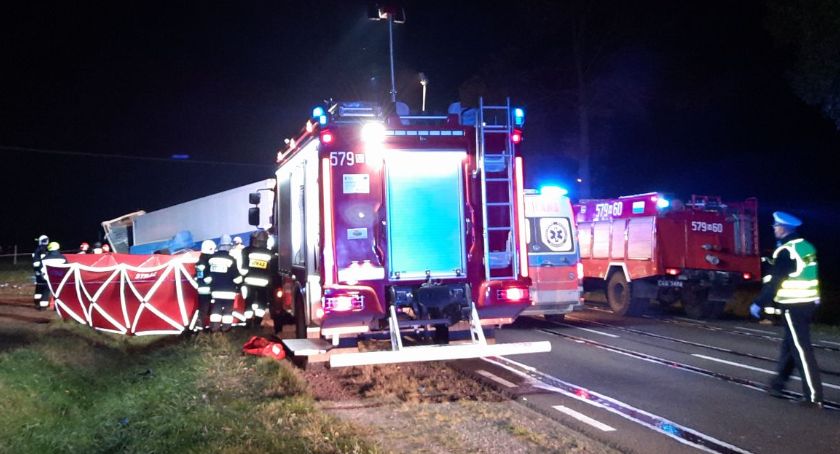 Koszmarny wypadek w Starym Nacpolsku - cztery osoby zginęły na miejscu