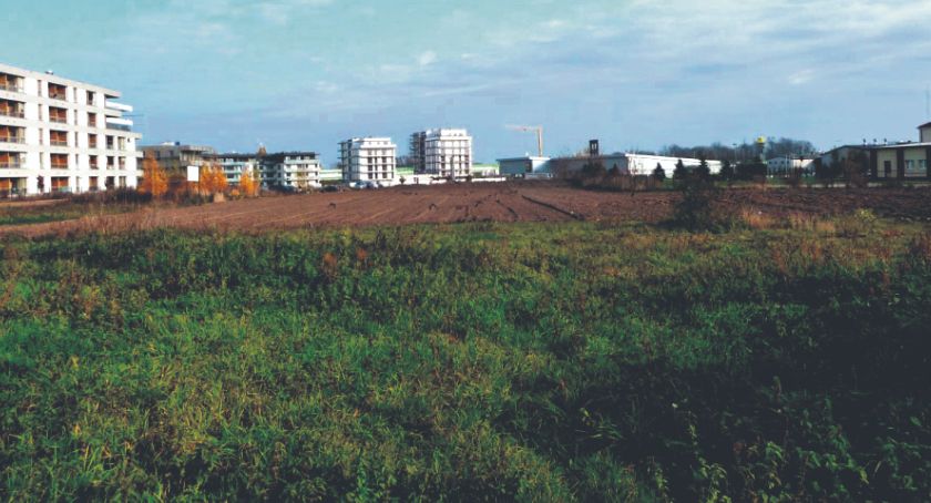 Działki na Klonowej sprzedane - miliony dla starostwa