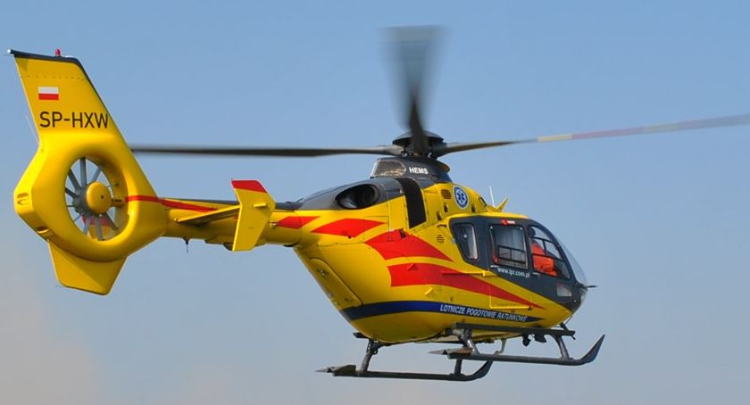 Poważny wypadek w Nowym Guminie - ranni zabrani helikopterami pogotowia lotniczego