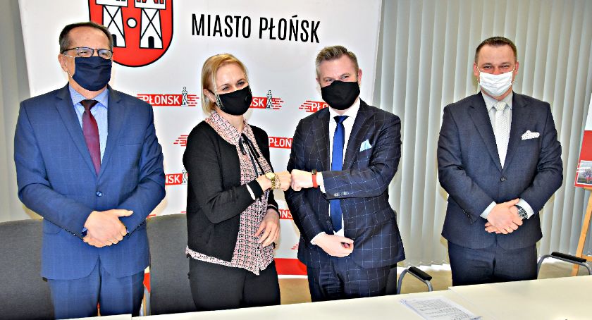 Umowa na system obsługi komunikacji miejskiej podpisana