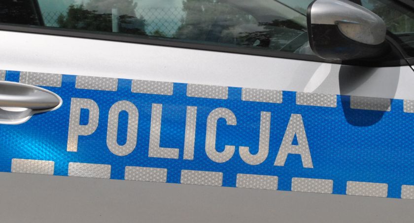 Jeden uciekał, drugi rozpętał domową awanturę - zatrzymani okazali się poszukiwani