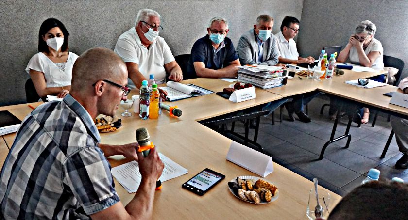 Zachowanie wójta jak dziedzica na włościach... - mocne wystąpienie mieszkańca Ilinka na sesji rady gm. Płońsk