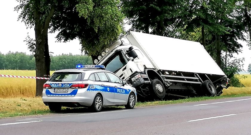 Jedna osoba poszkodowana po wypadku ciężarówki w Ilinku