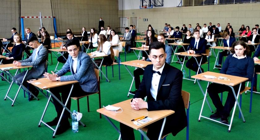Zobacz wyniki matur w szkołach powiatu płońskiego