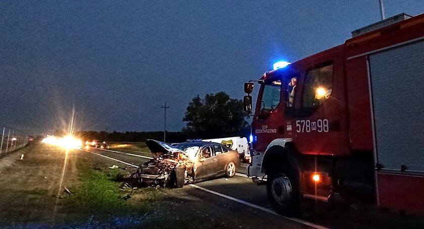 Cztery osoby przewiezione do szpitala po wypadku na siódemce