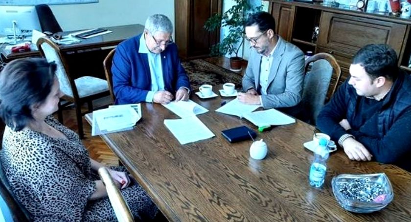 Boisko przy SP Polesie do końca listopada