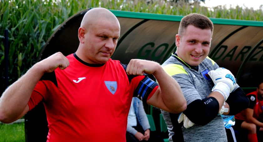 Gladiator, mimo pauzy, nadal wiceliderem B klasy - Jutrzenka i PAF II bez szans na wyjazdach
