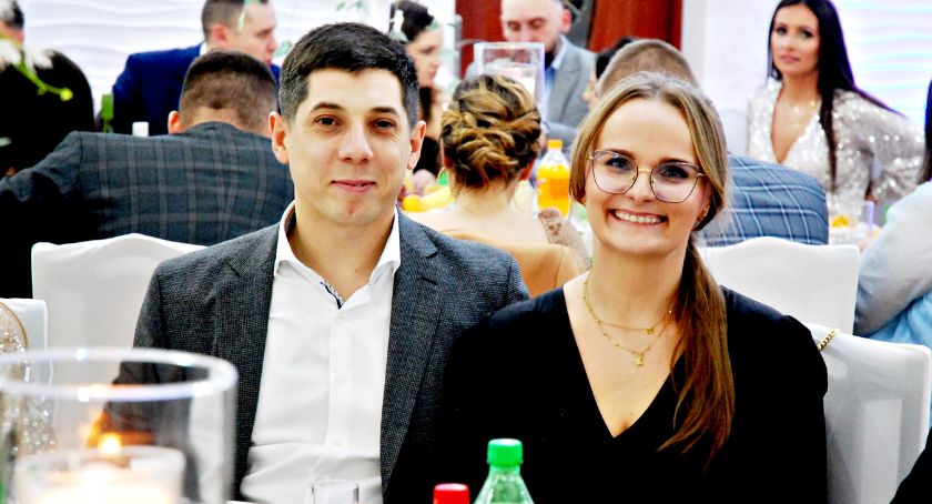 Kolejna zabawa charytatywna - tym razem bal na ponad 100 par DLA KLAUDII