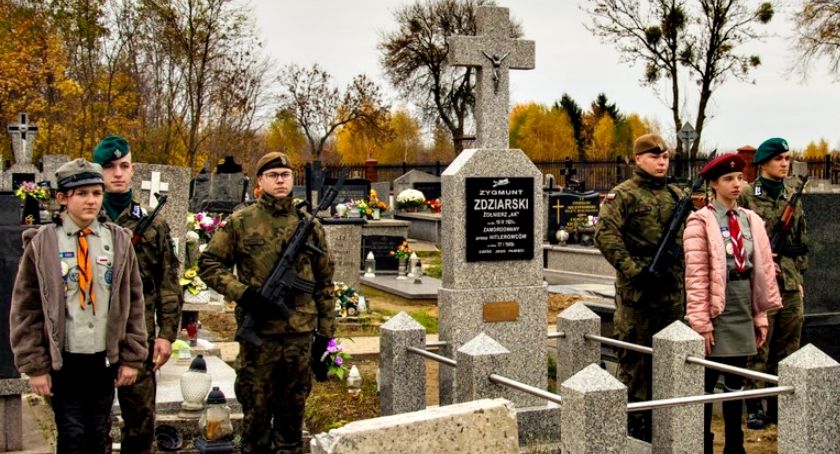 Mogiła żołnierza AK odrestaurowana i poświęcona
