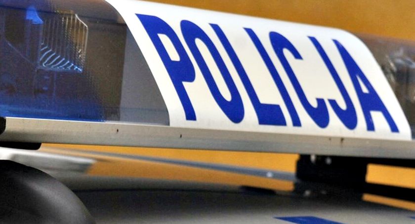 Dachowała skoda - policja apeluje o ostrożność