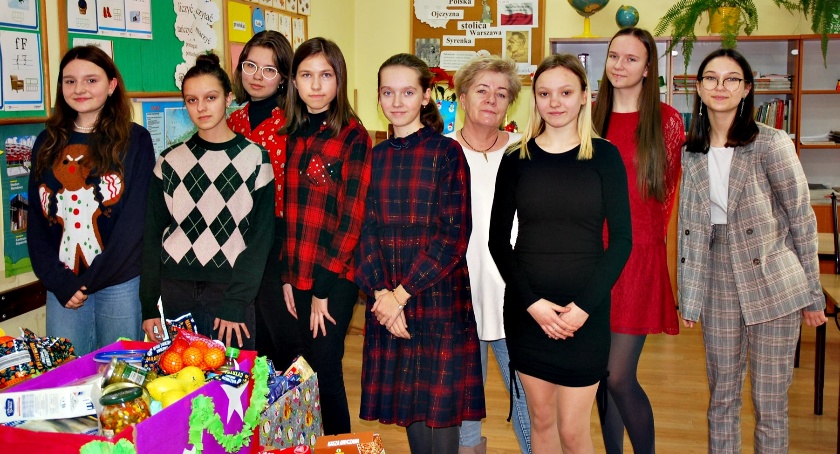 Akcja dla seniorów Akademii Dobra to nie jedyna świąteczna inicjatywa w baboszewskiej szkole