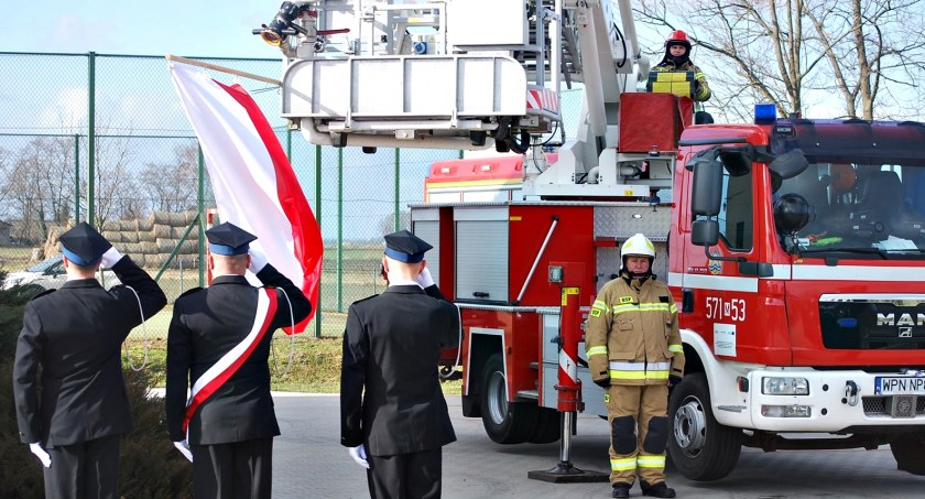Strażacki piątek - przekazanie samochodów dla OSP Kołoząb, OSP Radzymin i OSP Kucice
