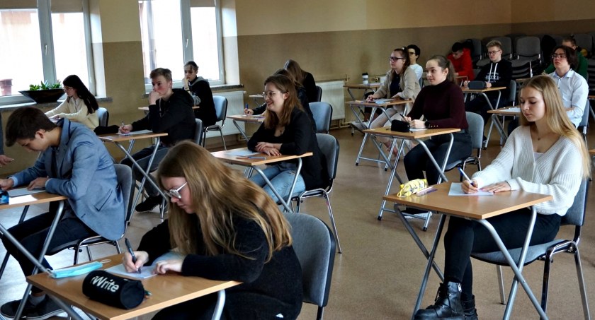 Już znani laureaci matematycznego finału konkursu szkół średnich