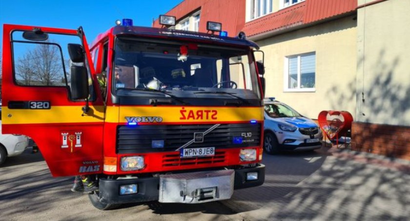 Fałszywe alarmy bombowe w szkołach