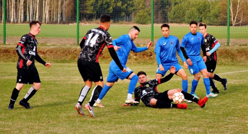 Koncertowy Gladiator w derbach z Jutrzenką - drugi zespół PAF nieznacznie przegrał w Ciechanowie