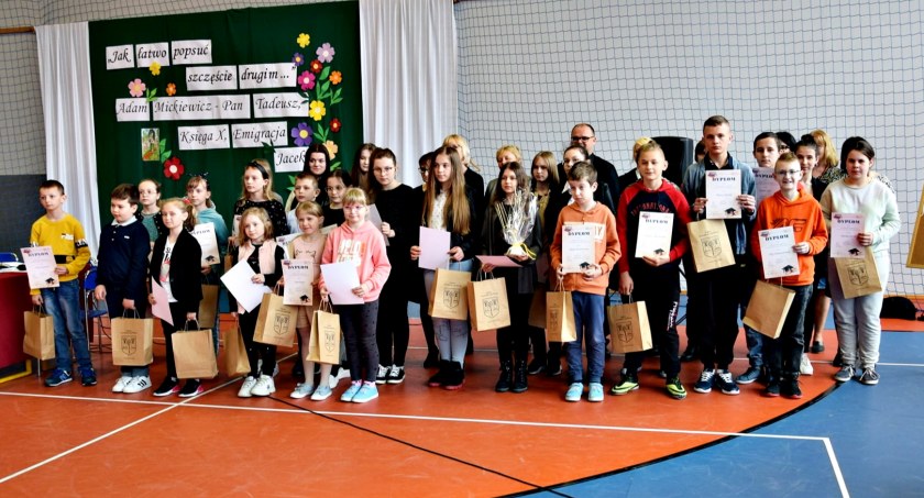 Kaligrafowali nad Wisłą - „Złote Pióro” dla Bianki Rosiak
