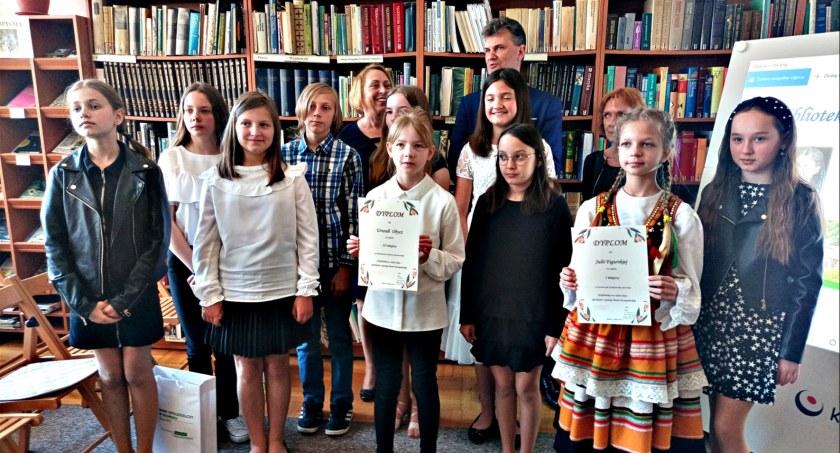 Recytowali poezję Konopnickiej - laureaci powiatowego konkursu nagrodzeni