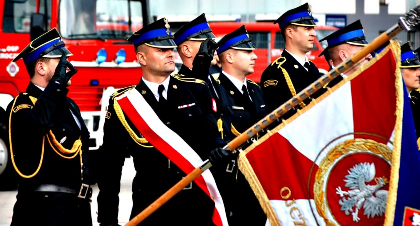 Odznaczenia, awanse i nowy wóz w powiatowy Dzień Strażaka