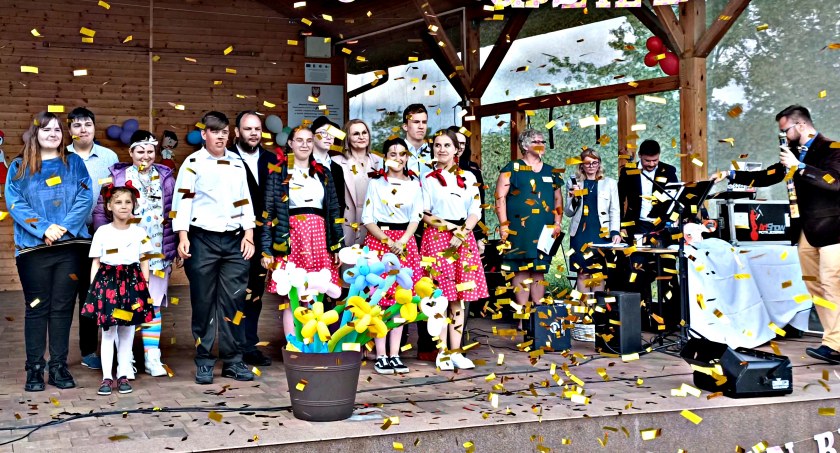 Jubileuszowy - dziesiąty - konkurs piosenki dzieci i młodzieży niepełnosprawnej w Jońcu