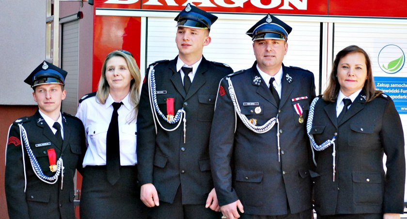 Strażacy uroczyście w Załuskach