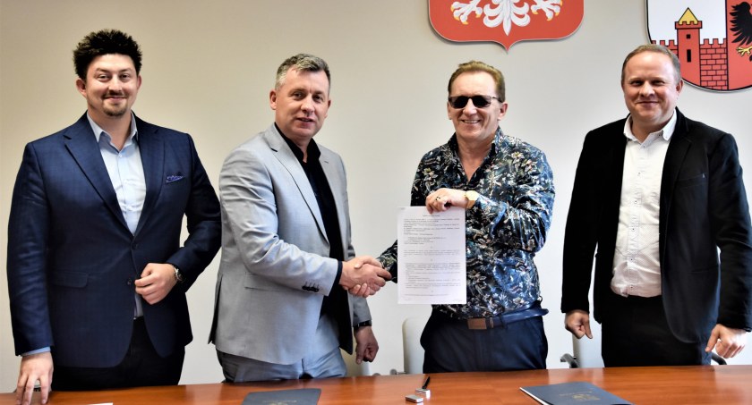 Umowy na dwie powiatowe drogi podpisane