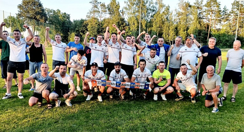 Piąty awans naszych drużyn! Korona Karolinowo zagra w okręgówce!