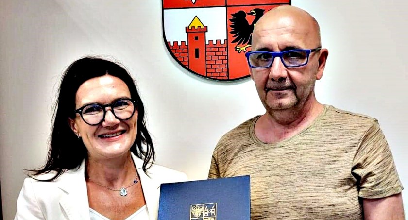 Starostwo pomoże w wydaniu płyty Curly Cale
