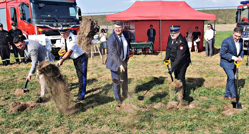 Symboliczny początek budowy strażnicy JRG PSP w Raciążu
