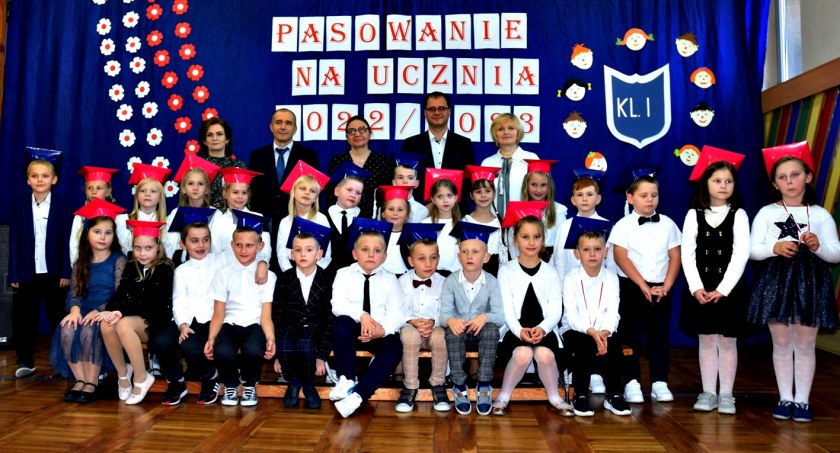 Święto pierwszoklasistów - ślubowanie w SP Naruszewo