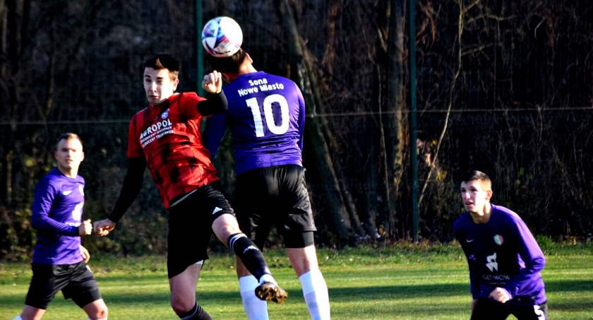 Na finał jesieni w okręgówce Sona wygrywa derby - najwyżej z naszych Gumino