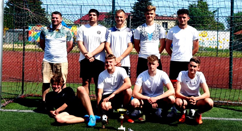 Turniej w Nowym Mieście wygrywa FC Po Nalewce