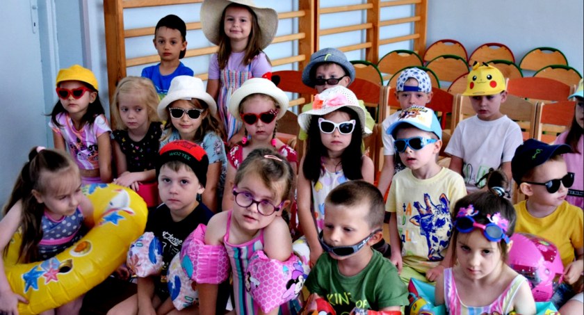 Przedszkolaki na scenie, czyli „Letnie nutki” w Kołozębiu