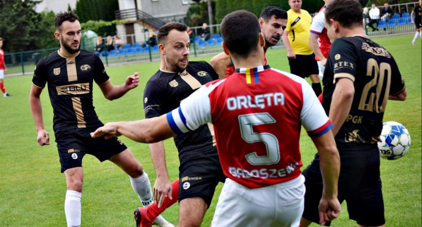 Ostatnie jesienne derby dla drugiej drużyny PAF