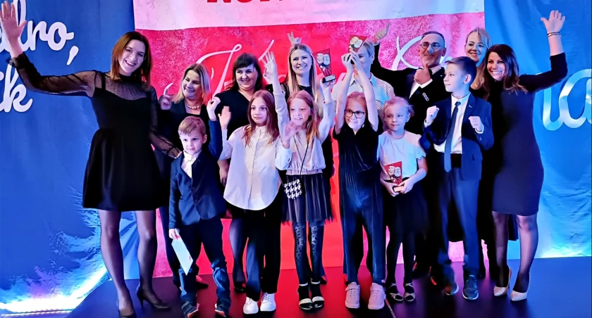 Po raz drugi to już tradycja - gala finałowa konkursu „Kocham Cię Polsko!” w Żywiołach