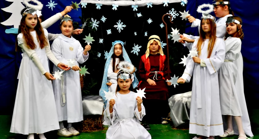 Fotorelacja z jasełek w SP Szczytno