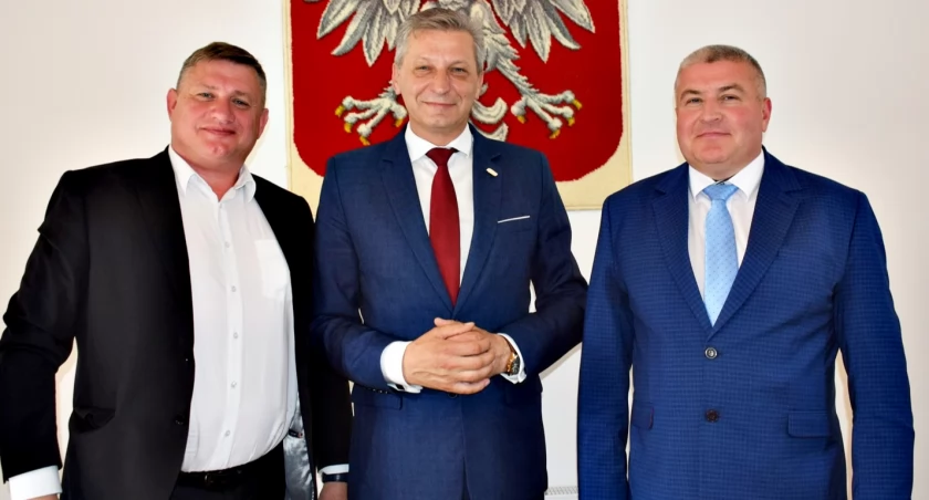 Ruszają nowe kadencje władz - pierwsza sesja odbyła się w Jońcu